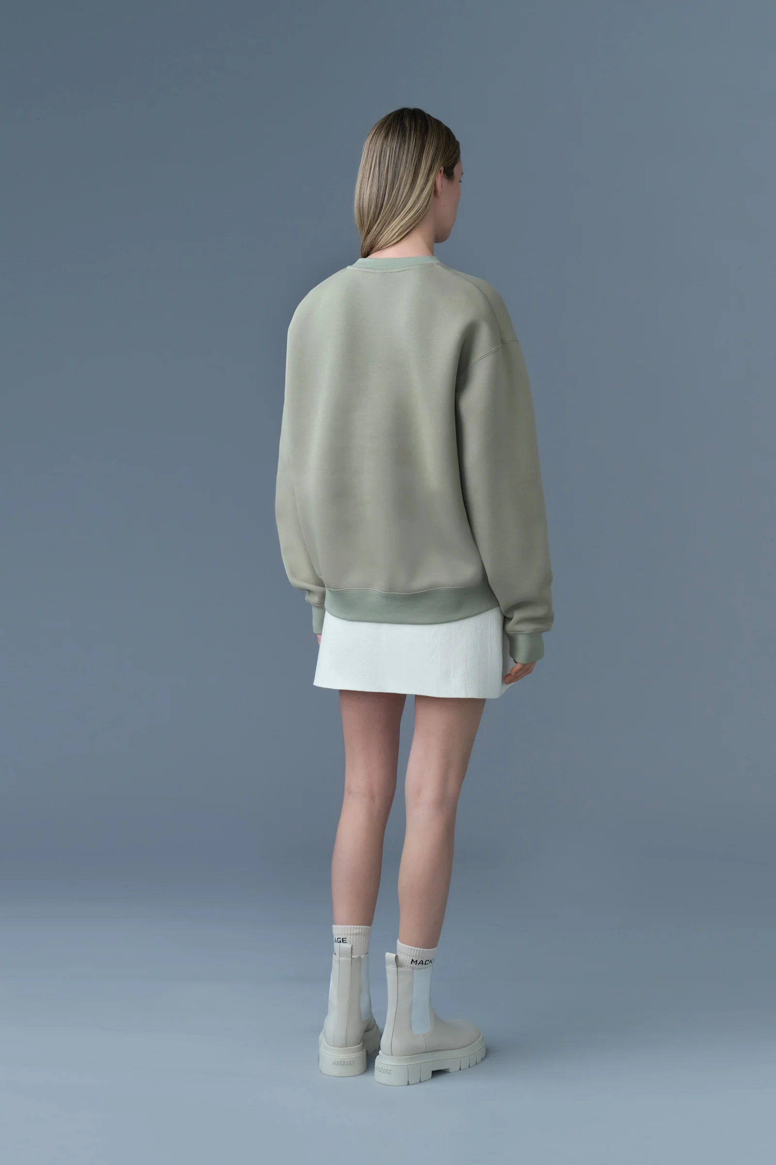 JULIAN - Image 11
