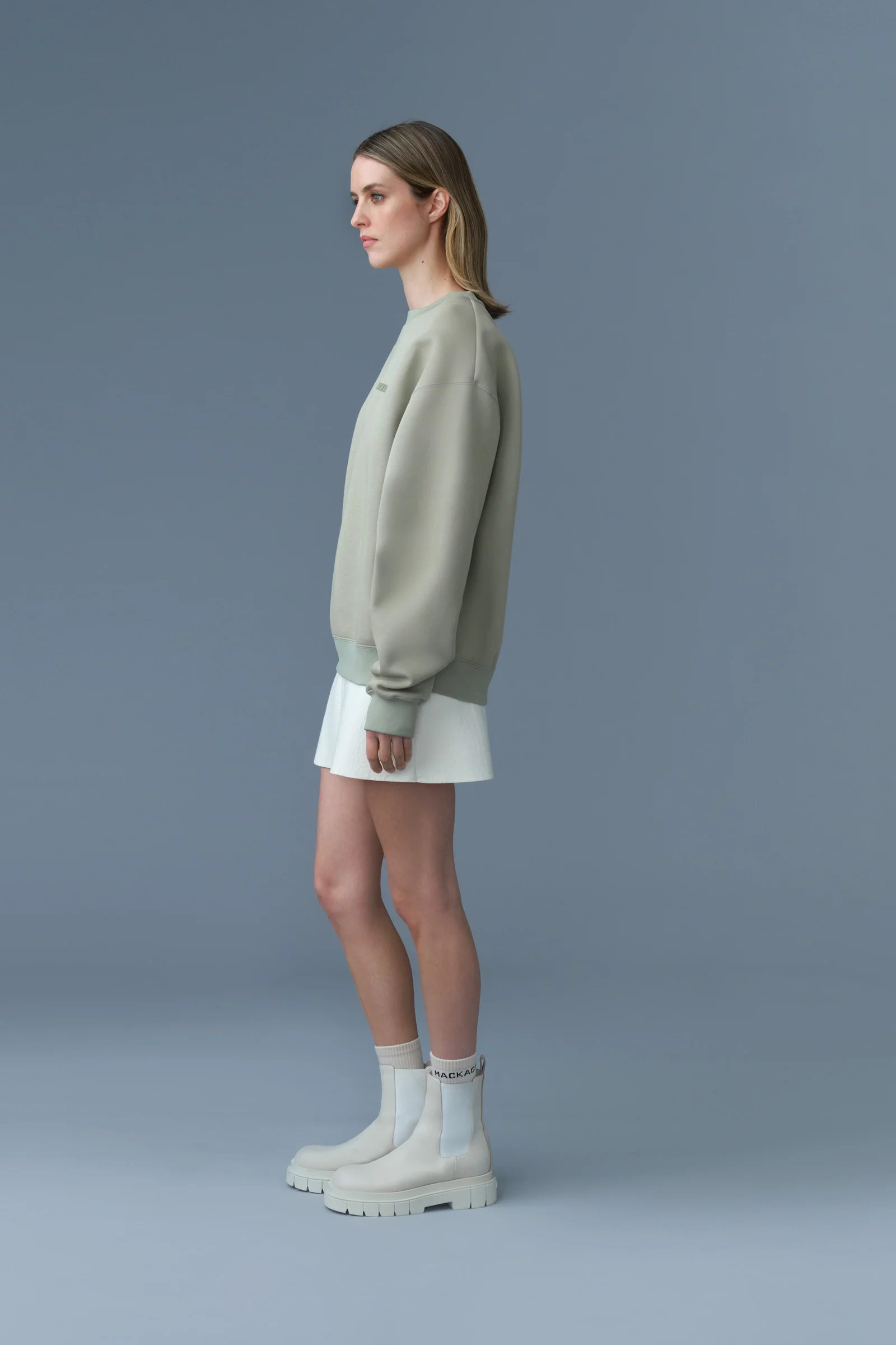 JULIAN - Image 12