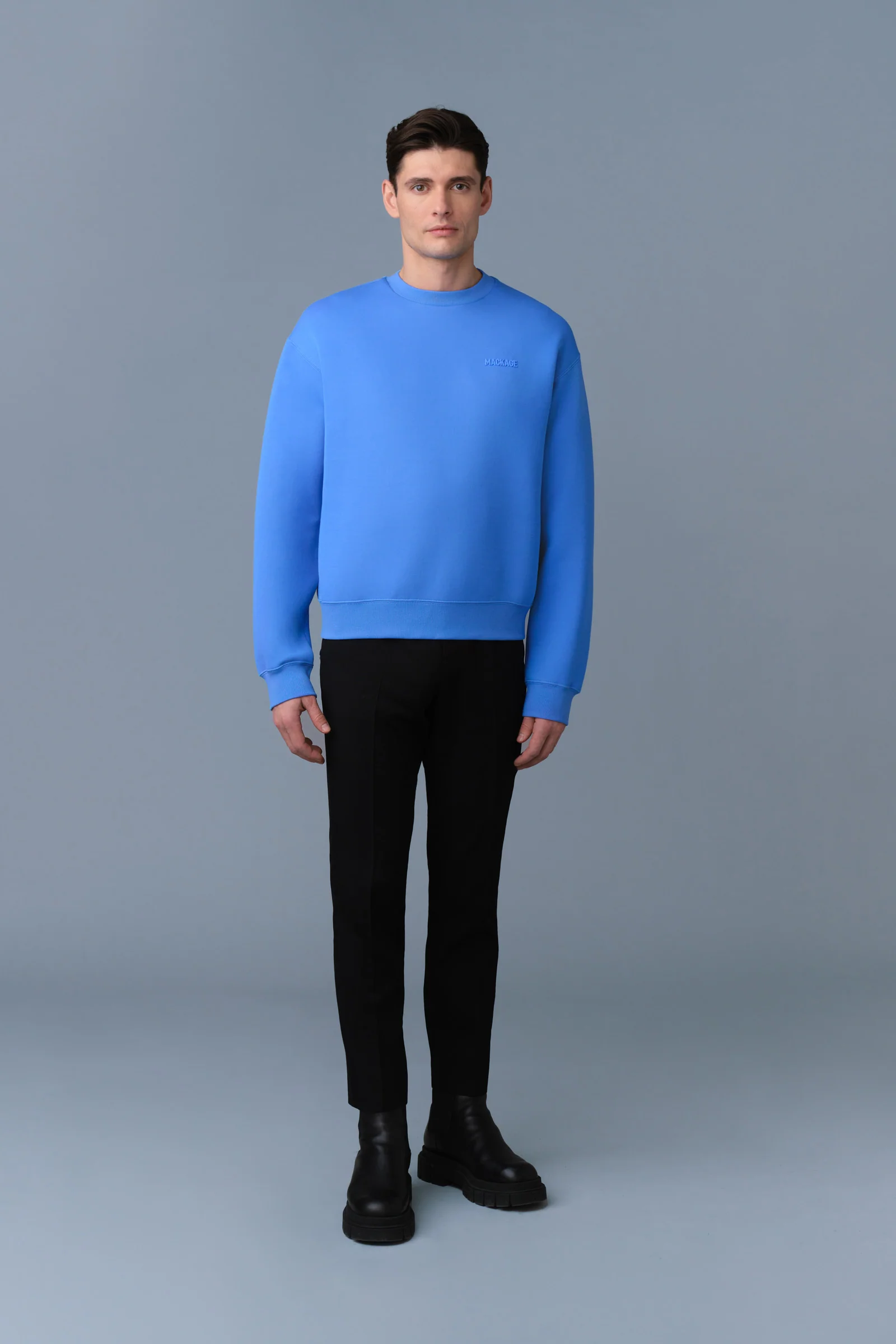 JULIAN - Image 18