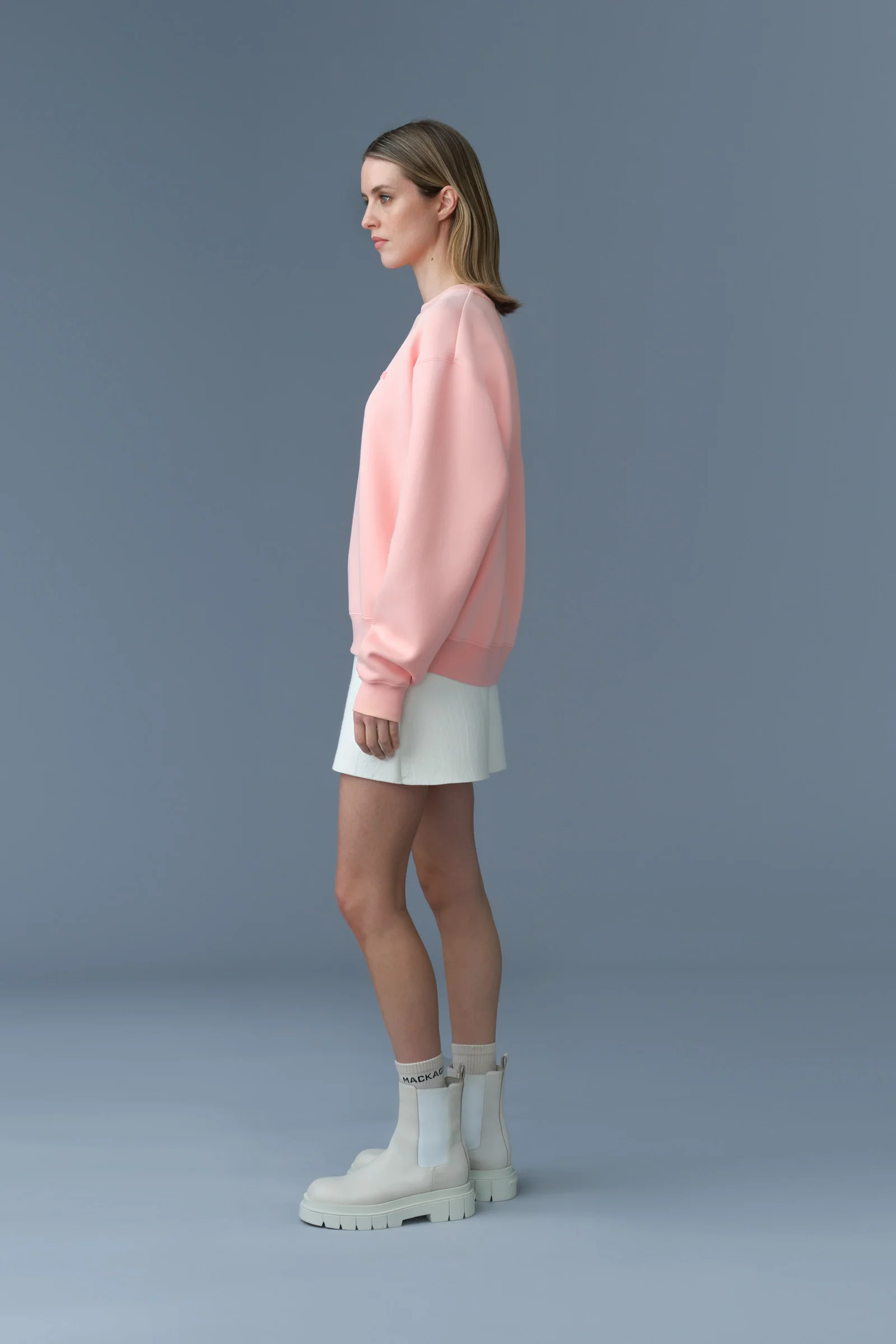 JULIAN - Image 20