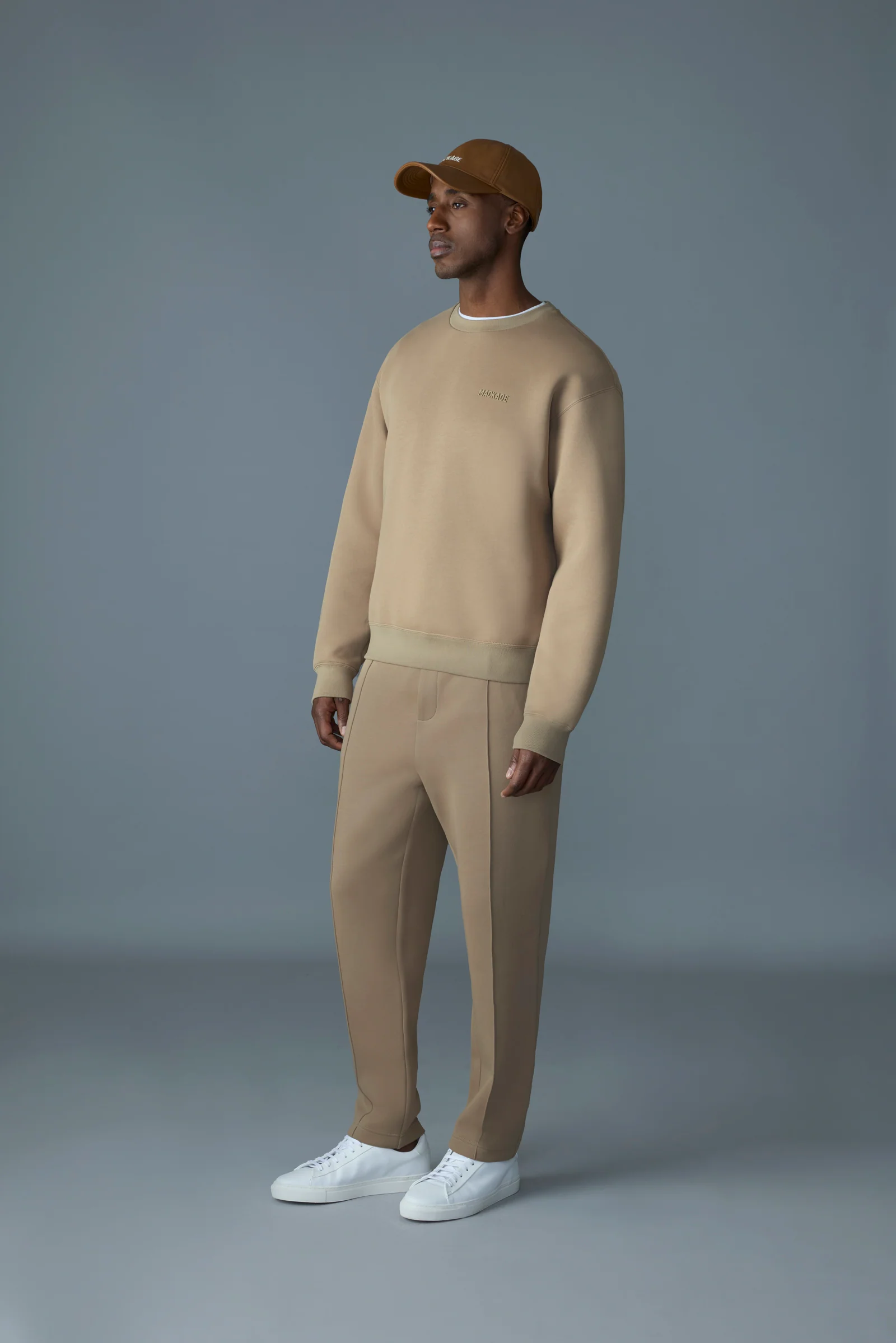JULIAN - Image 85